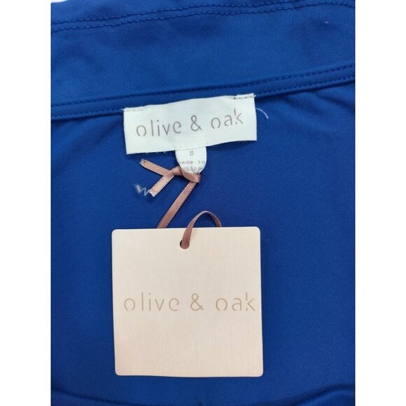 Olive & Oak Women's Blue Long-Sleeved Crew Neck Top, Size S, NWT. - Picture 3 of 8